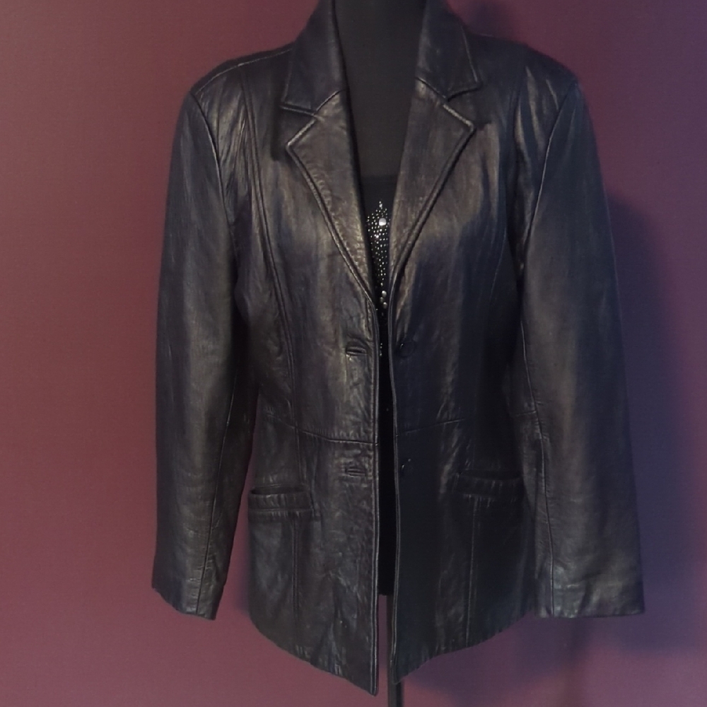 Elegant Black Leather Jacket